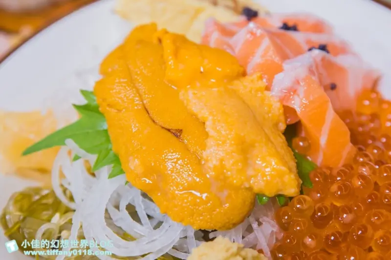 五漁村丼飯屋/味噌湯和醋飯無限量續點絕對能吃飽/海鮮丼直接給妳七種生魚片超划算/內湖美食推薦