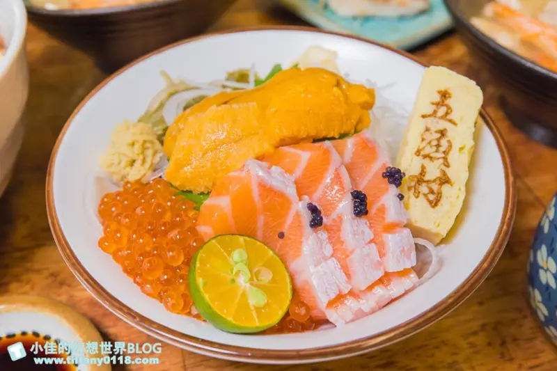 五漁村丼飯屋/味噌湯和醋飯無限量續點絕對能吃飽/海鮮丼直接給妳七種生魚片超划算/內湖美食推薦