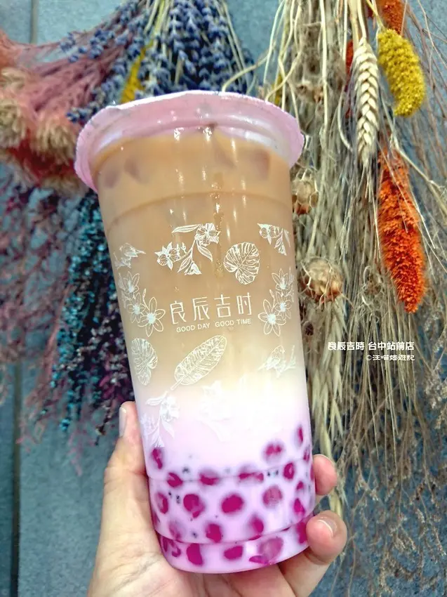 台中車站美食 ❤ 良辰吉時 台中站前店 ❤ 知名藝人納豆開的飲料店 / 台灣本地小農契作茶葉 / 選用小農鮮乳鮮乳坊