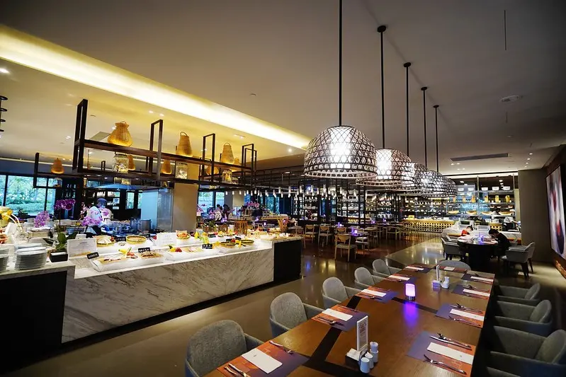 【台灣，台南美食】台南大員皇冠假日酒店“元素/全日餐廳”吃到飽Buffet大升級，龍蝦讓你吃到飽，精緻美味甜點隨你吃。（台南美食／安平美食 /台南吃到飽餐廳）
