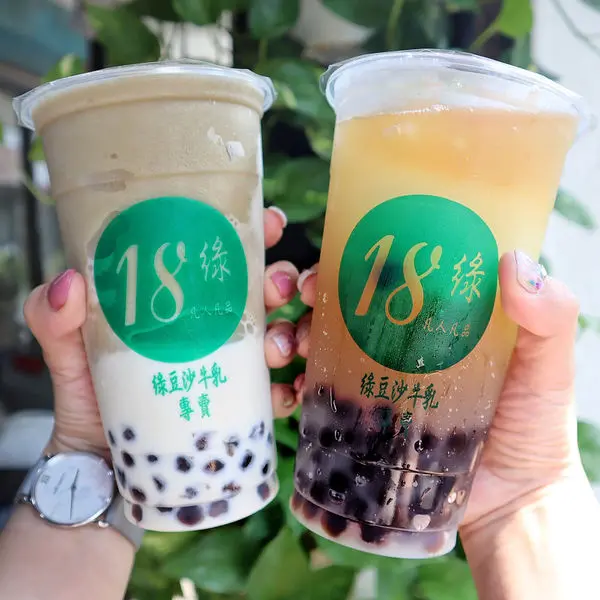 【食記x彰化】18綠綠豆沙牛乳。銅板美食。手搖。手作。永樂商圈。CP值高