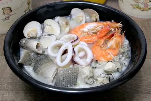 台中烏日，拾捌號粥鋪 (18號粥鋪)，用每碗鮮甜的粥述說一份飲水思源的情。 - 微笑Joe幸運