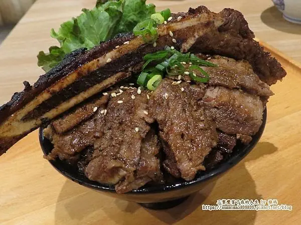 【逢甲丼飯】牛丁次郎坊x深夜裡的和魂燒肉丼x逢甲支店 像山一樣的燒肉丼飯/套餐 超飽足超幸福~