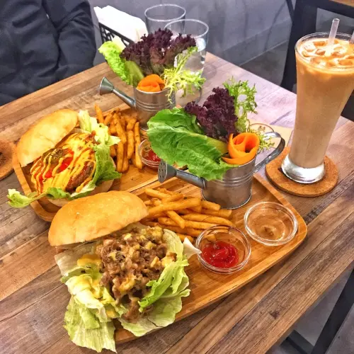 植人Planter Brunch 板橋站 植物系早午餐 工業風 澆花沙拉小巧思 費城牛肉堡 高CP值