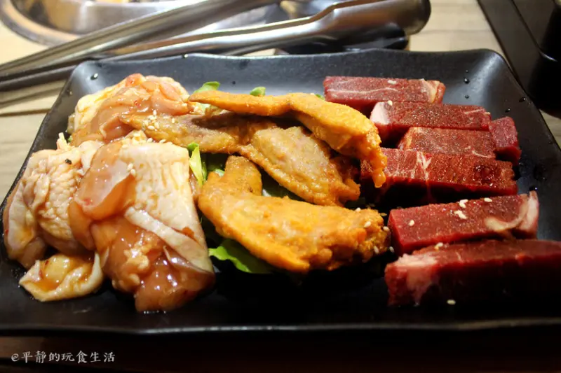 【台中北區】台中一中吃到飽超狂高CP烤狀猿日式炭火燒肉~數十種食材任你吃！