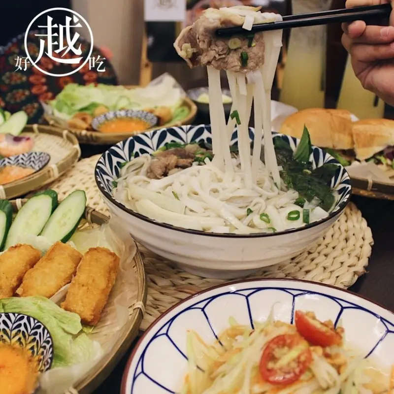 台中美食｜越好吃越南料理-道地越南料理，檸檬入菜好滋味