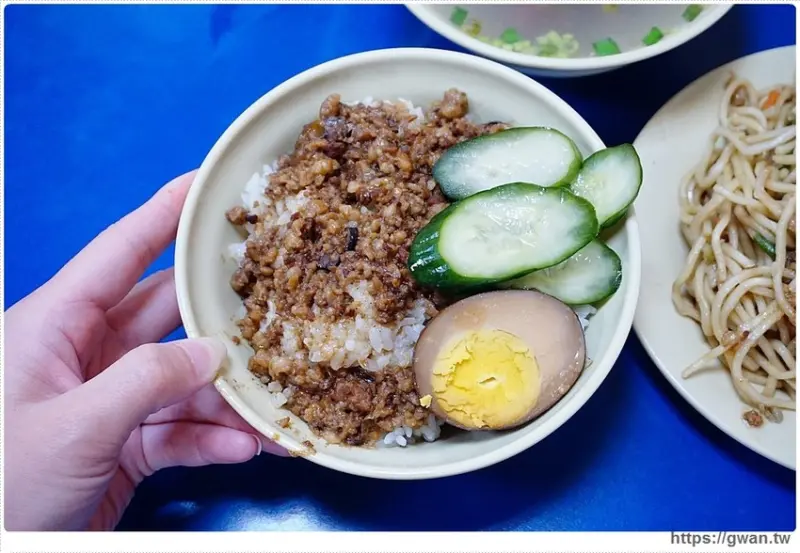 低調店面，在地社團推爆的古早味肉燥飯