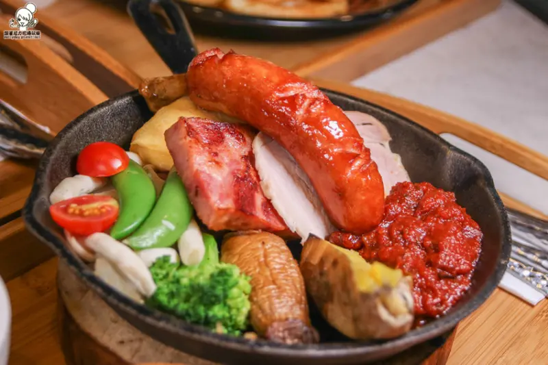 仁武也能吃到豐盛美味的多一點早午餐，餐點多樣環境新潮 x 高雄美食用餐聚餐好去處 - 跟著尼力吃喝玩樂＆親子生活