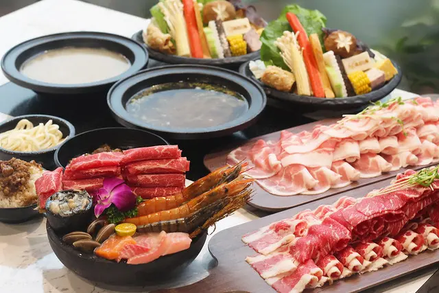 台中美食｜嗑肉石鍋公益店-大份量肉盤再升級，肉霸王套餐CP值爆高又吸睛