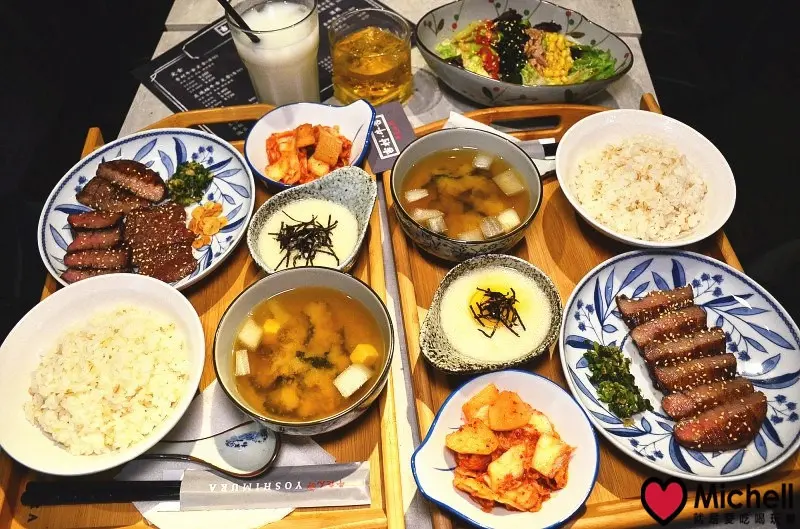 ❤️新北板橋/必吃美食推薦❤️吉村·牛舌 Yoshimur-厚切牛舌專門店：厚切牛舌飯/鮮甜、爽脆的大牛舌，限定牛三拼定食/和風沙拉，台灣第一家牛舌飯專賣店!!