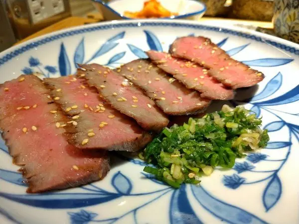 【北捷｜板橋美食】吉村牛舌｜一秒到日本！多汁美味有嚼勁的牛舌定食專門店