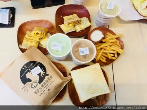 【新北土城】早安公雞農場晨食/土城店/輕食早午餐/原汁原味、真才實料的澎湃健康早午餐