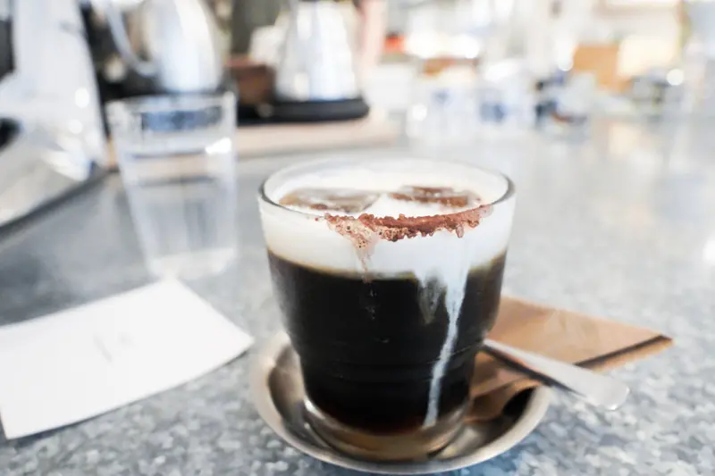 OASIS咖啡廳．印象深刻的綠洲．好喝的冰滴咖啡 