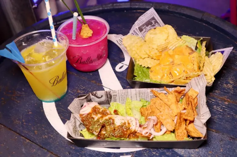 [PIER5大稻埕碼頭]百齡罈B House貨櫃酒吧/顏值最高酒吧/絕美調酒飲品霸主/最新熱門打卡景點 - ifunny 艾方妮的遊樂場