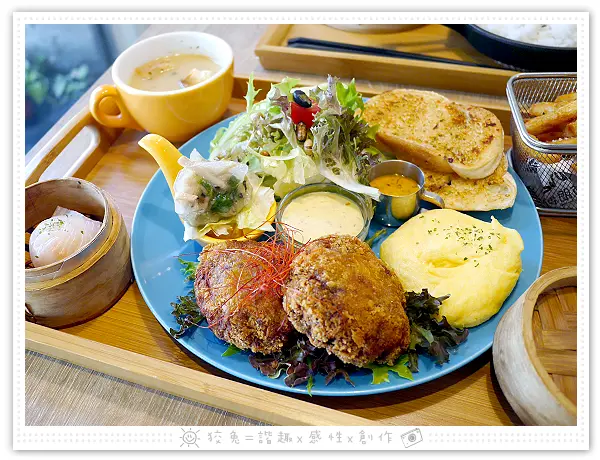 [高雄食記] 博朗西咖啡~史無前例的創意早午餐拼盤！港式蒸籠點心、韓式鐵鍋料理一起來！另有義大利麵！地糖仔相關品牌！