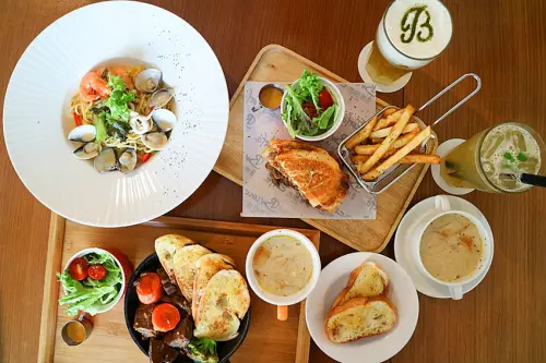 【高雄早午餐】 博朗西咖啡 Brunci cafe 不用出國就可以用美食來環遊世界