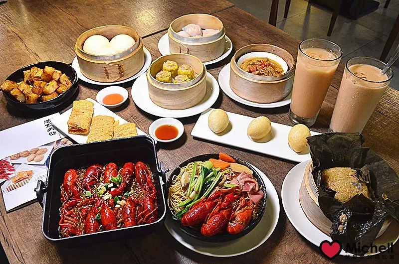 ❤️三創美食❤️港點大師 台北三創店：港式點心/麻辣小龍蝦/小龍蝦廣炒麵/大閘蟹蟹皇燒賣，米其林主廚唯一推薦「喜馬拉雅山玫瑰鹽」 來呈現食物的純真風味!!(近捷運忠孝新生站)！！