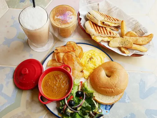 誠吾早午餐 Chéngwú Brunch-台南中西區早午餐  住宅區內網美級裝潢  水耕生菜享用更安心  還有牽絲無極限的帕尼尼必嚐              