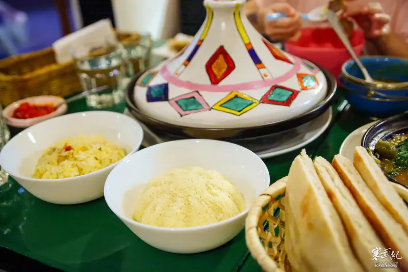 【中肯‧食記】捷運六張犁站‧塔吉摩洛哥料理 Tajin Moroccan Cuisine｜摩洛哥特色香料菜‧超飽足燉羊膝塔吉鍋！