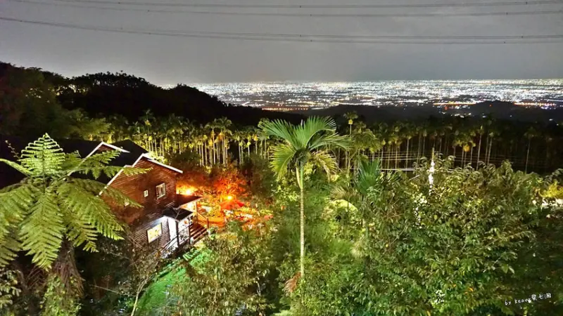 ★雲林古坑★【幸福檜木屋】環保民宿/欣賞漫天飛舞螢火蟲與璀璨浪漫星空夜景。