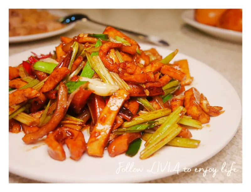 美食餐廳║台北大安區 捷運東門站 家家客家菜館 道地好滋味 永康街桌菜餐廳推薦 家庭、公司聚餐都適合 ❤跟著Livia享受人生❤