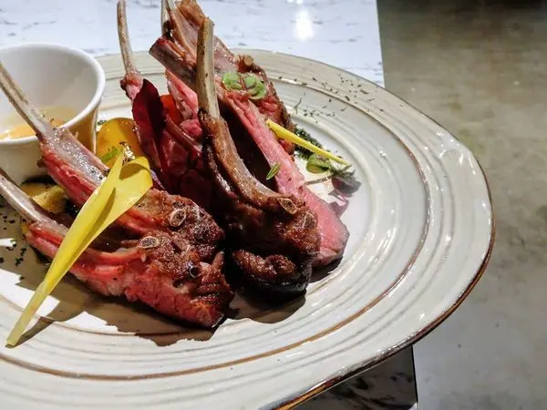 新竹東區｜Garden party～在貴氣花園中大口啖肉！料理與視覺兼具的藝術新饗宴～