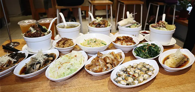 「養生第一品牌/月子餐首選」【雙月食品社-中和店】嚴選台灣在地新鮮食材，溫補湯品，健康原味，沒有中藥的苦澀，絕對是養生首選！