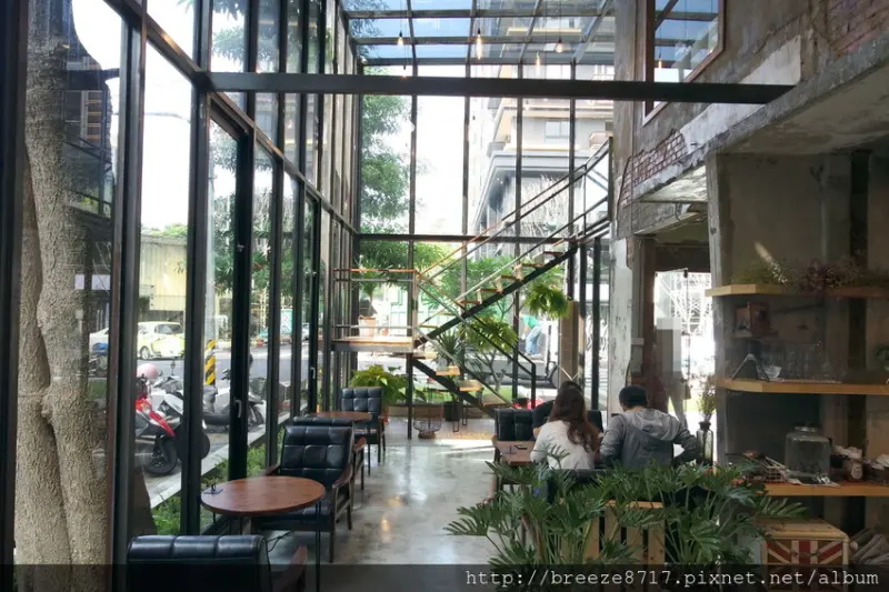 堅果小巷 Heynuts Alley Cafe｜日光綠意。慢活心間【台中市】