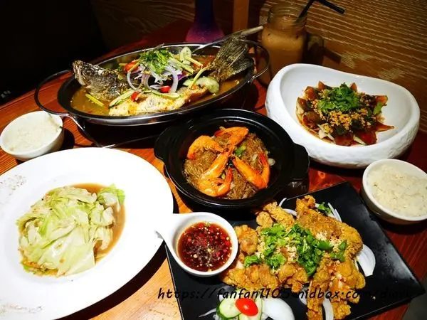 【台中美食】朕泰林暹邏料理 #異國料理  #暹邏料理 #泰式料理 #朕泰林 #平價美食 #平價泰式料理 #逢甲美食