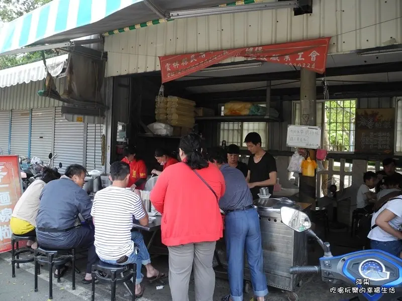 【雲林。北港】銅板美食!在地人的早餐，老等麵線糊