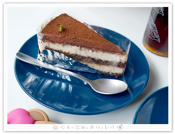 [台南食記] 季洋莊園咖啡‧台南永康店~獨家供應多口味手工蛋糕、千層蛋糕，搭配飲品折15元，還有焗烤、薄餅、9吋披薩！