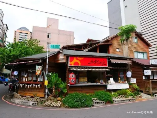 【桃園龜山】Wood木屋雞蛋糕~日式風格小木屋/林口長庚美食