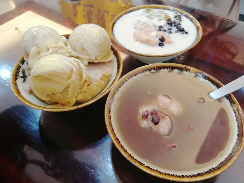 (林口美食/龜山美食)下午茶甜點-劉家豆花,黑糖冰沙,綿蜜的芋頭口感好,近林口長庚旁