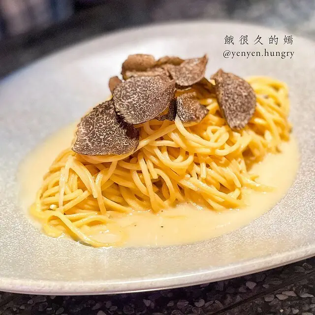 【台北美食。捷運中山國小站】麗芳老樓－晴光市場內的老樓餐酒館，晚餐低消＄800的食物到底好吃嗎？