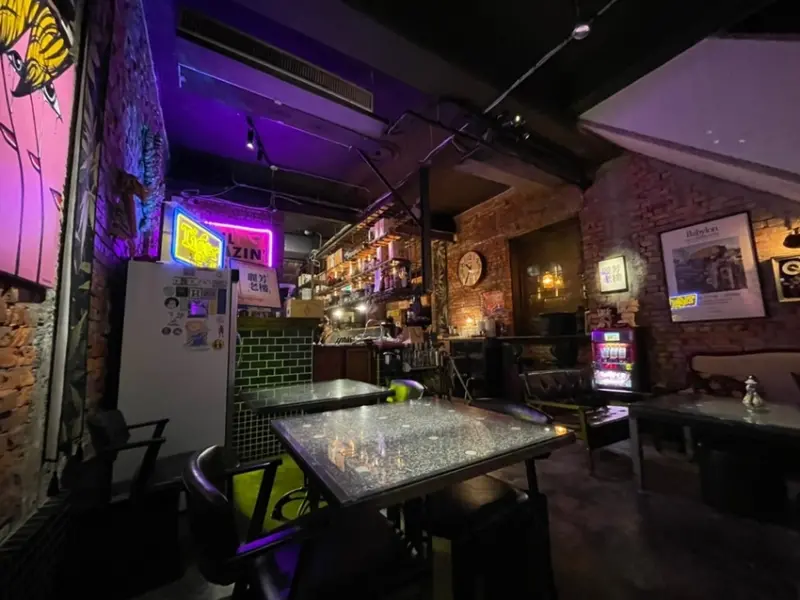 【台北 民權西站】文青系老屋餐酒館「麗芳老樓」老王說這就是人生 無違和的中西混搭style