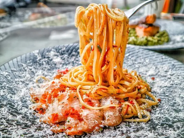 【台中】Mr. Lazy Brunch&Dinner 慵懶先生廚房。北屯非常chill的餐酒館，宛若來到電影院的爆米花調酒