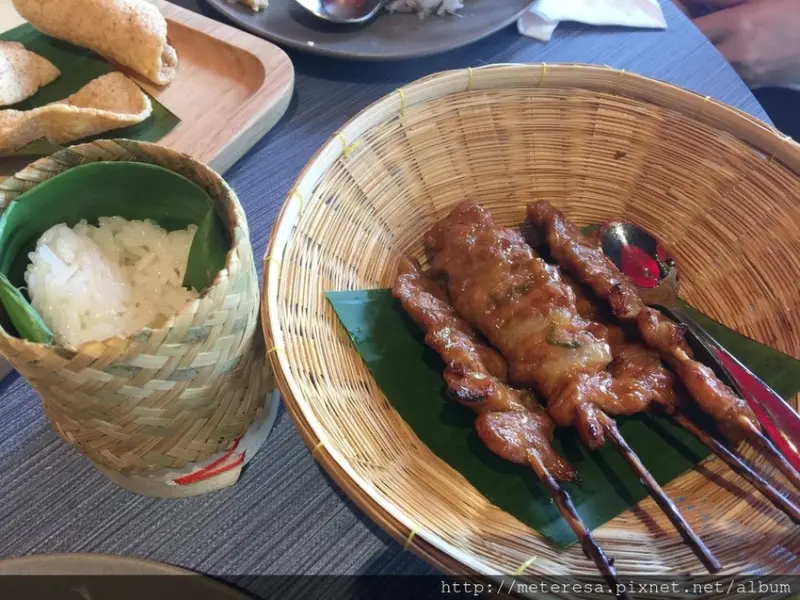 【臺中秀泰廣場文心店】．阿杜皇家泰式料理．酸甜帶辣吮指回味，享受濃濃泰國風情