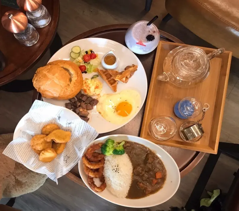 朋友大推咖啡廳─【美食】台中西區─Copper＆Co. Café─愛評體驗券