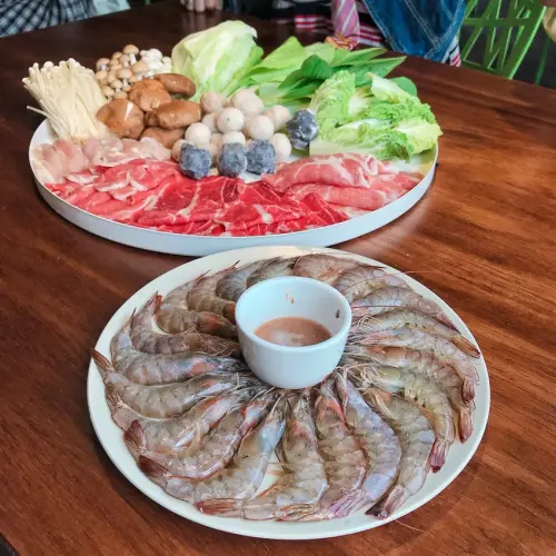 大吉石頭火鍋 | 團體聚餐推薦 IG打卡衝讚必拍 霸氣擺盤 懶人包大四喜必點 南京復興美食