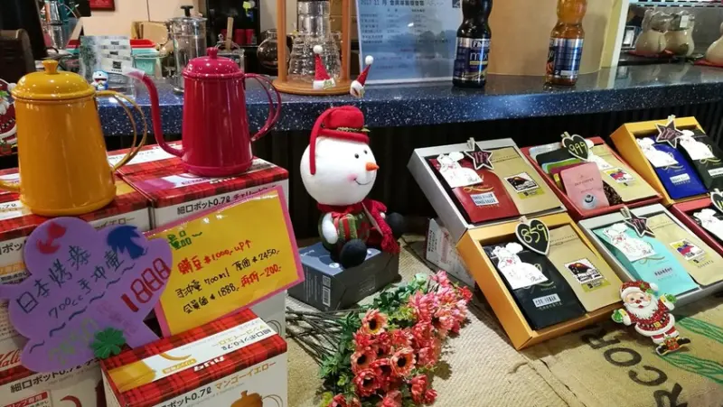 ※寵物友善餐廳※台北市羅斯特咖啡豆門市★小精靈胡扯蛋★2017.12.9