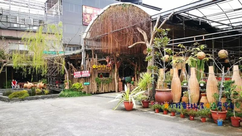 ※寵物友善餐廳※台北花卉村森林派對咖啡~好好逛又有餐點下午茶★小精靈胡扯蛋★2017.04.01