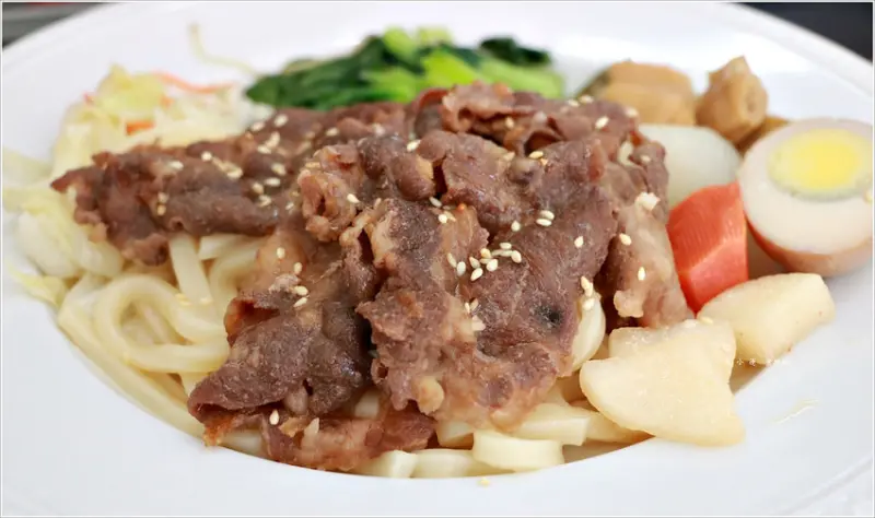 【高雄】叉子日本讚岐烏龍麵‧不顯眼的家庭式料理 讚岐烏龍麵挺特別