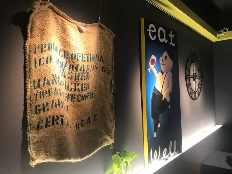 (忠孝新生)新開幕店中店鐵板料理、蓋飯 自助吧紅茶、沙拉、土司吃到飽-朱確幸食堂