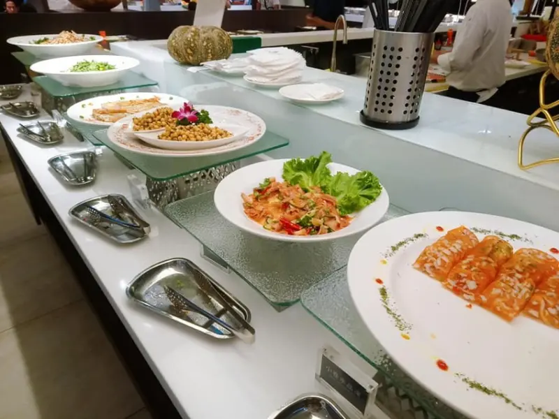 食記 宜蘭悅川酒店羅琳西餐廳 晚餐+早餐 烤鴨跟牛排是重點菜色阿