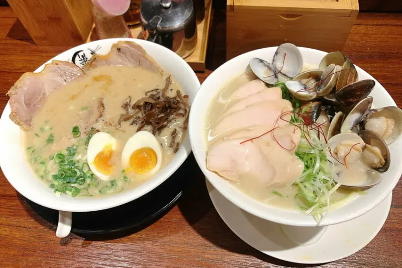 士林夜市好吃的拉麵！限定蛤蜊雞白湯拉麵必點！免費加麵！