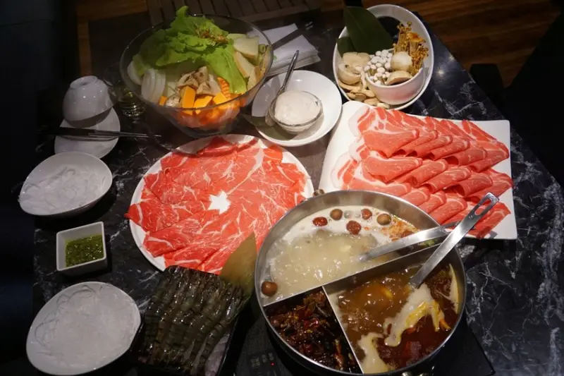 美麗華新開的好吃火鍋 聚餐的好選擇-22:02 火鍋。樂活(美麗華店)@捷運劍南路站@北安路