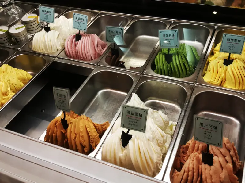 ➽美食。超級推薦 趕緊抓住夏天尾巴 吃雪花冰 法雅花園冰品甜點  の 抹茶提拉米蘇  & 芒果仙子 & 夏威夷厚鬆餅  & 焦糖牛奶 (台中/西屯區/逢甲商圈)