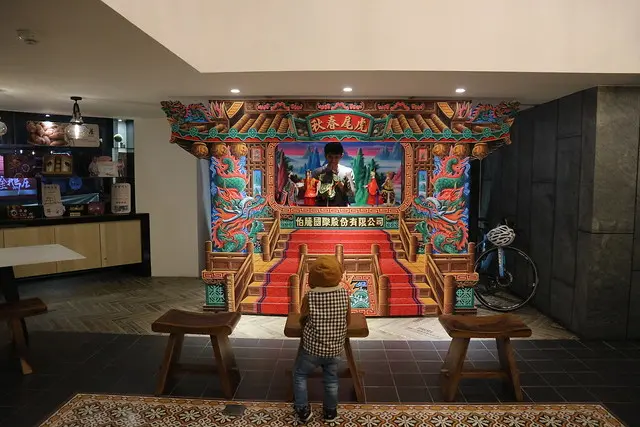 。雲林旅遊。虎尾春秋文創設計旅店。全台唯一以布袋戲為主題的文創旅店