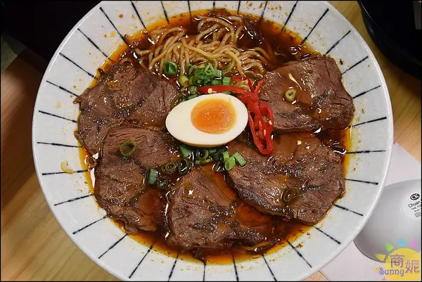 地表最強日式牛肉拉麵。新撰組。霸氣爆量牛肉、香濃醇厚湯頭 台中西區高CP值宵夜新登場!        
      