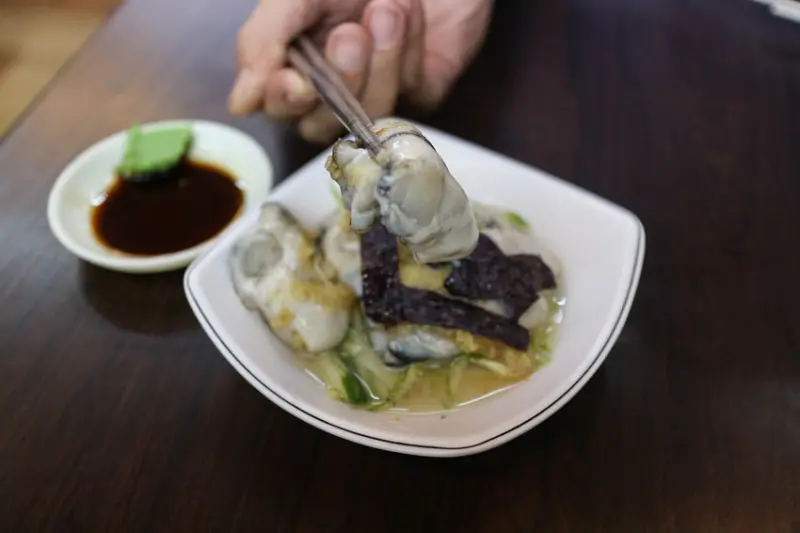 (板橋區美食)布袋鮮の蚵,划算的大鮮蚵,平價家常料理,板橋中山路上靠近光復橋